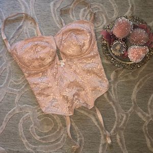 VINTAGE🌷VICTORIA’S SECRET VABIEN🌷Nude corset bra